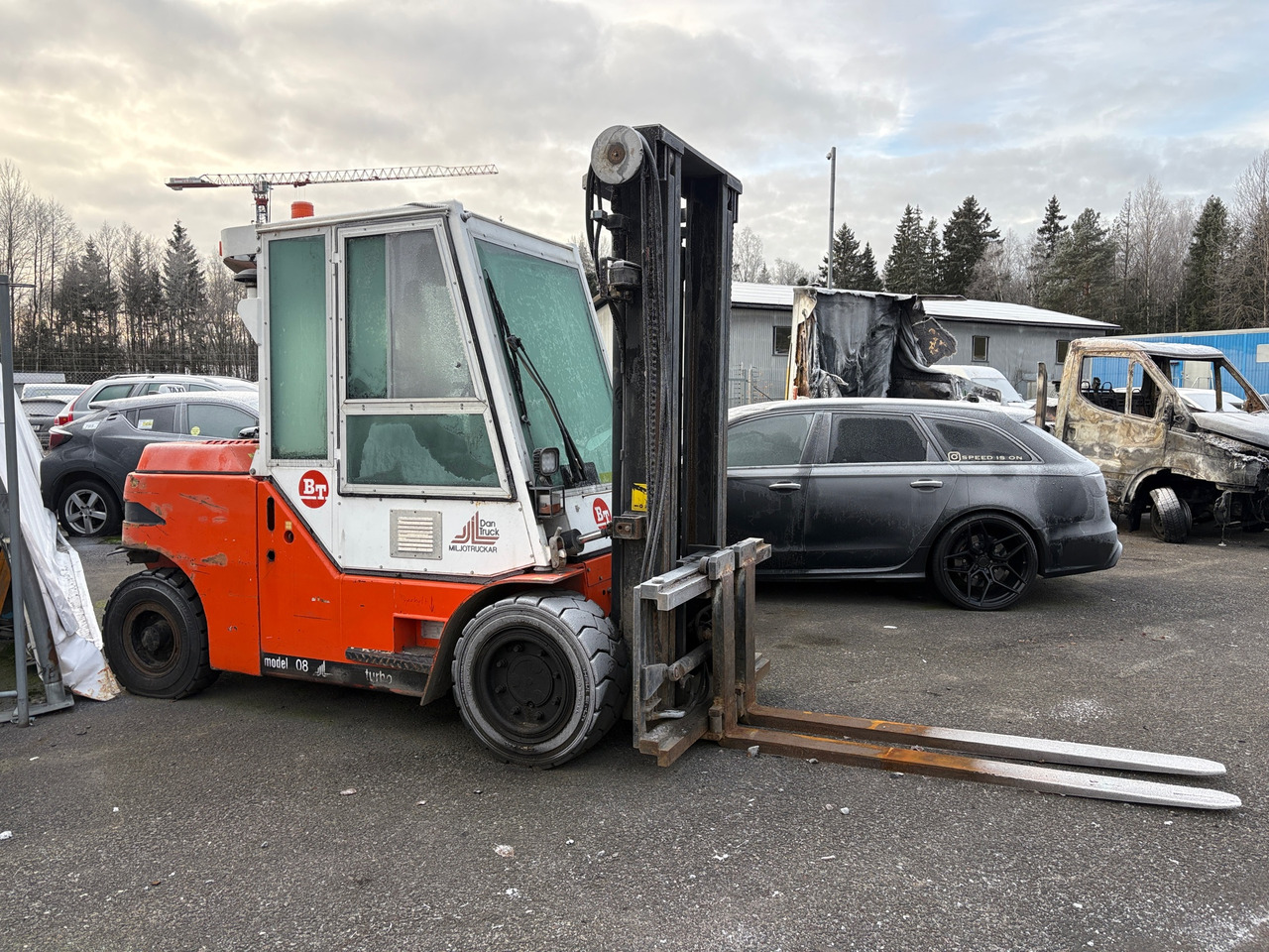 BT 08 - ציוד לטיפול בחומרים: תמונה 1 BT 08 - ציוד לטיפול בחומרים: תמונה 1