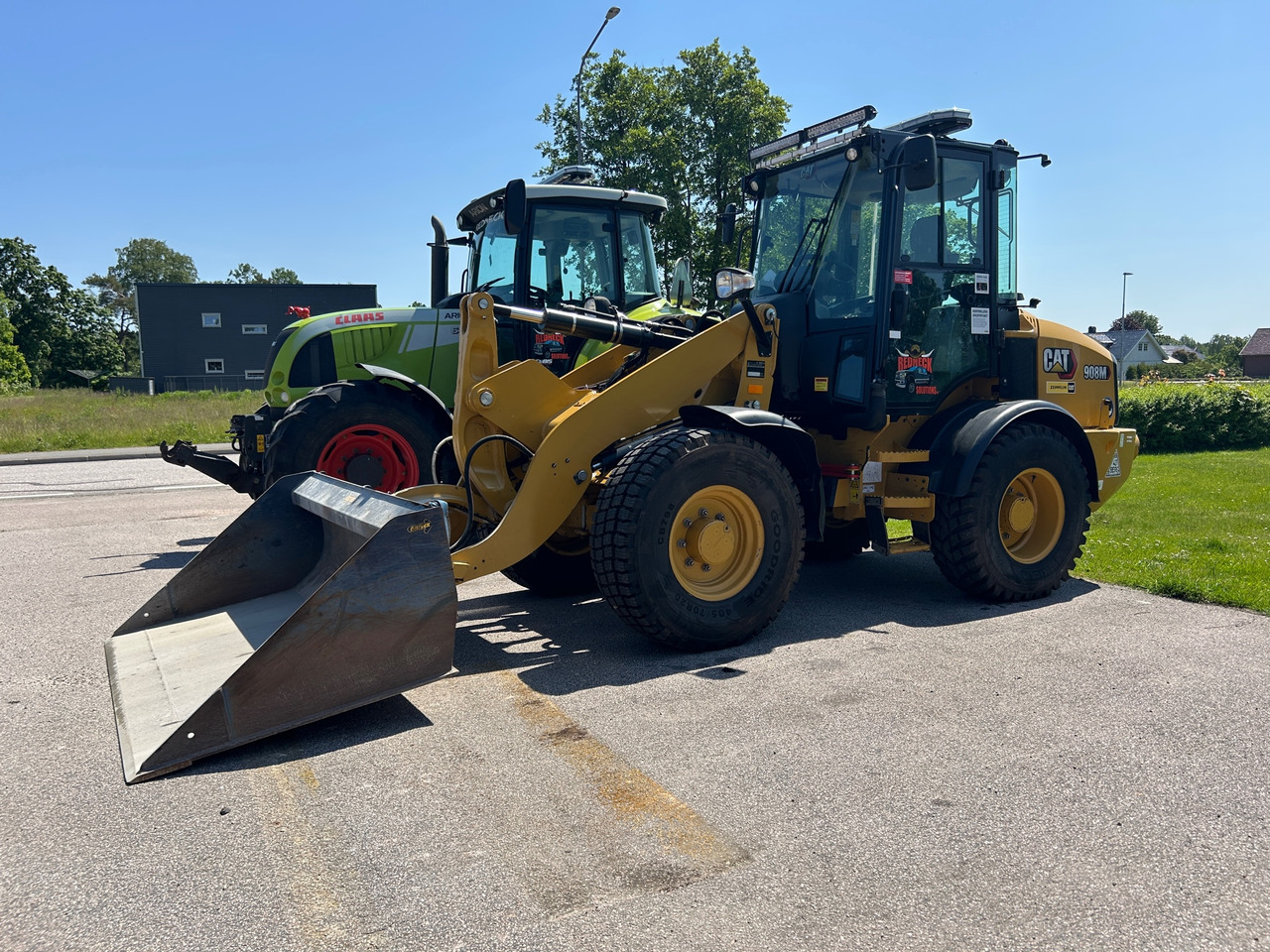 CAT 908 M - מעמיס גלגלים: תמונה 1 CAT 908 M - מעמיס גלגלים: תמונה 1