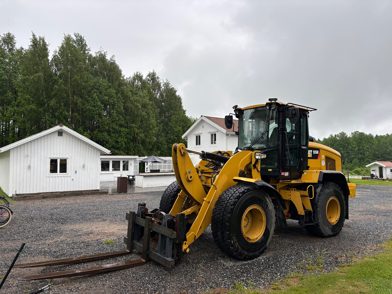 Caterpillar 926M - מעמיס גלגלים: תמונה 1 Caterpillar 926M - מעמיס גלגלים: תמונה 1
