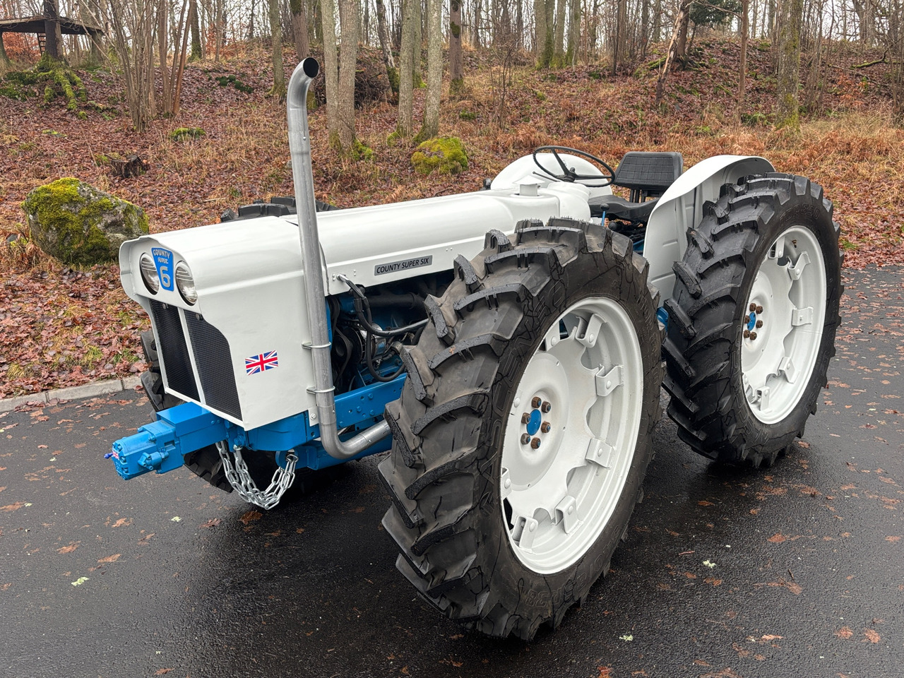 County Super Six - טרקטור חקלאי: תמונה 1 County Super Six - טרקטור חקלאי: תמונה 1