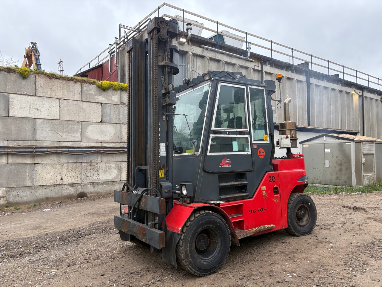 Dan Truck BT 9670 DD - ציוד לטיפול בחומרים: תמונה 1 Dan Truck BT 9670 DD - ציוד לטיפול בחומרים: תמונה 1