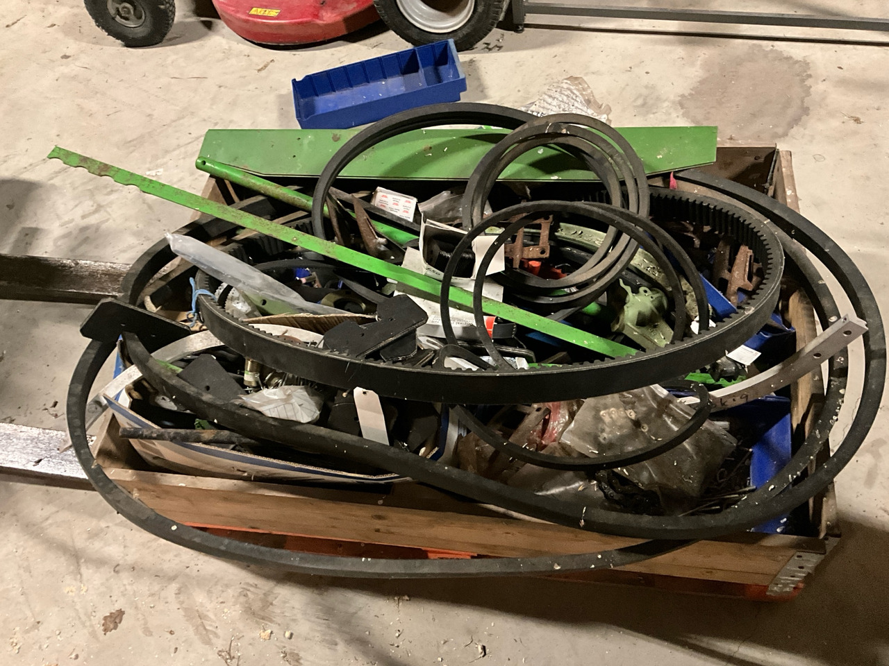 Deutz Fahr Skördetröska - מקצרת קומבינה: תמונה 1 Deutz Fahr Skördetröska - מקצרת קומבינה: תמונה 1