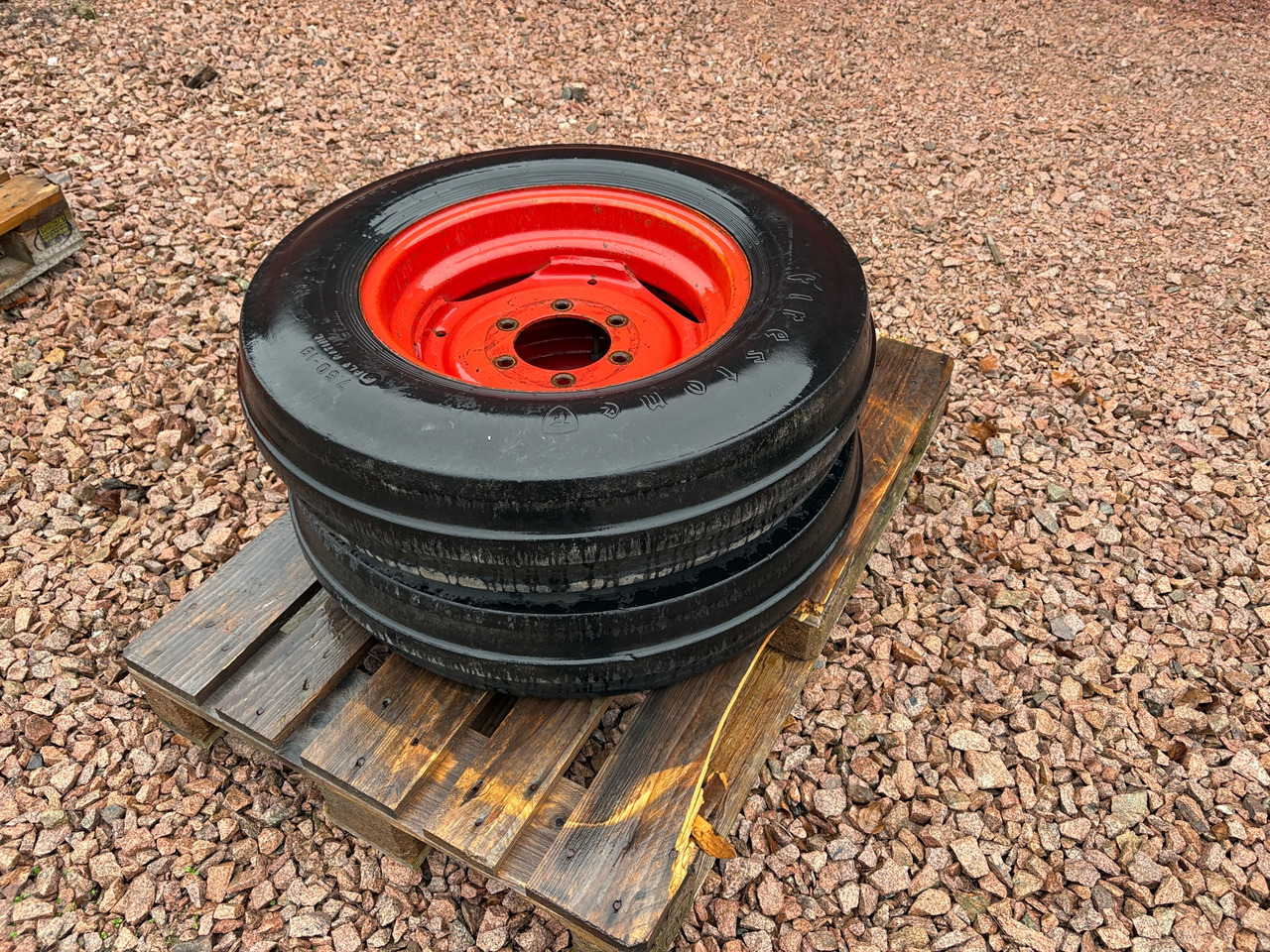 Firestone 7.50-18 - צמיג עבור מכונה חקלאית: תמונה 1 Firestone 7.50-18 - צמיג עבור מכונה חקלאית: תמונה 1