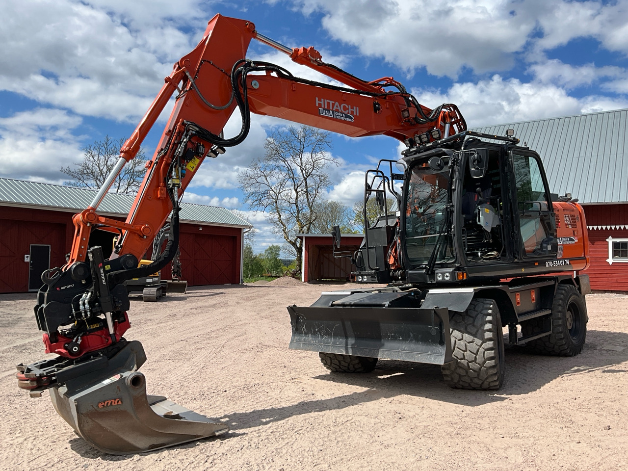 Hitachi ZX180W-7 - מחפר: תמונה 1 Hitachi ZX180W-7 - מחפר: תמונה 1