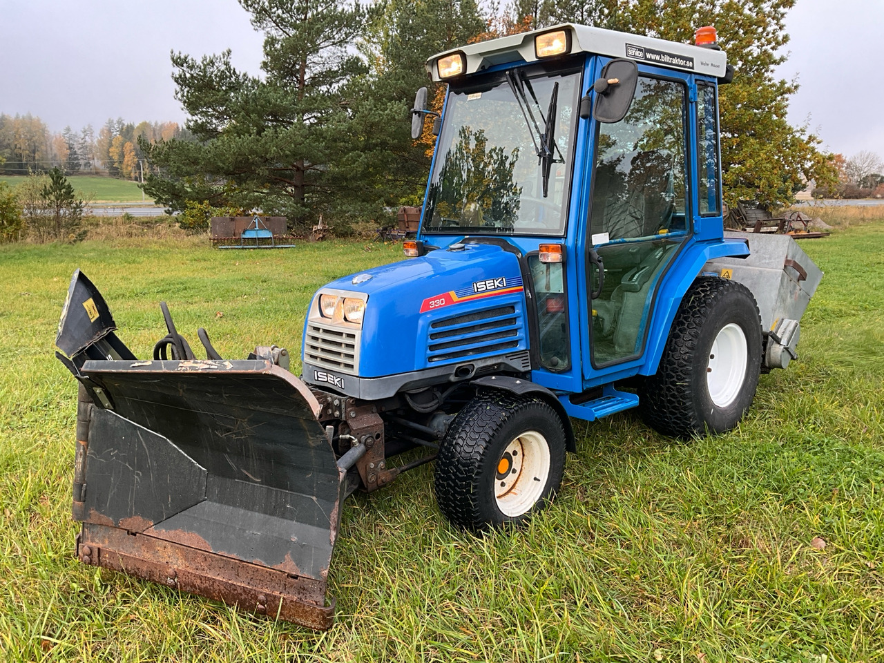 Iseki TF330 - טרקטור חקלאי: תמונה 1 Iseki TF330 - טרקטור חקלאי: תמונה 1