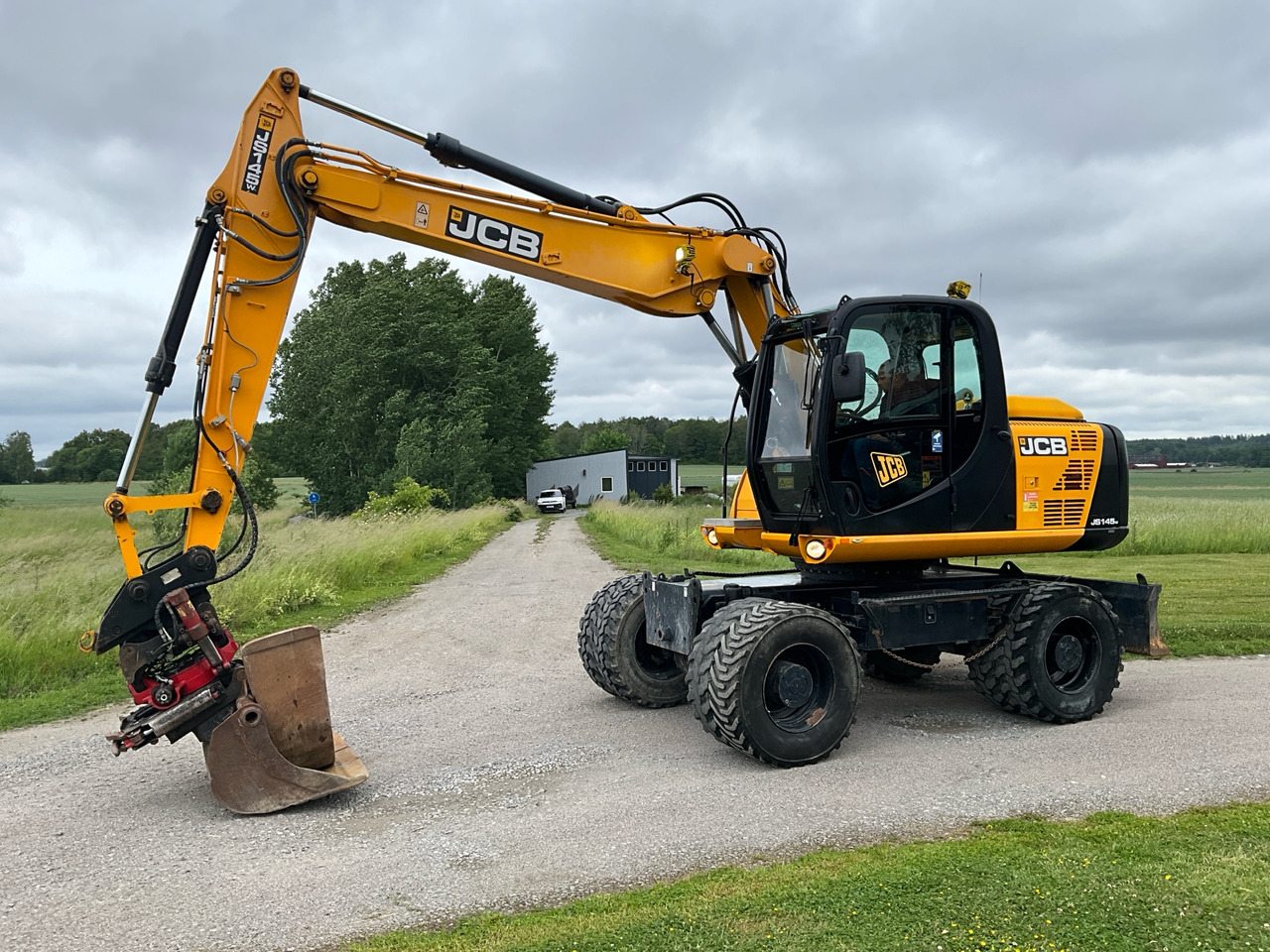 JCB JS145w - מחפר: תמונה 1 JCB JS145w - מחפר: תמונה 1