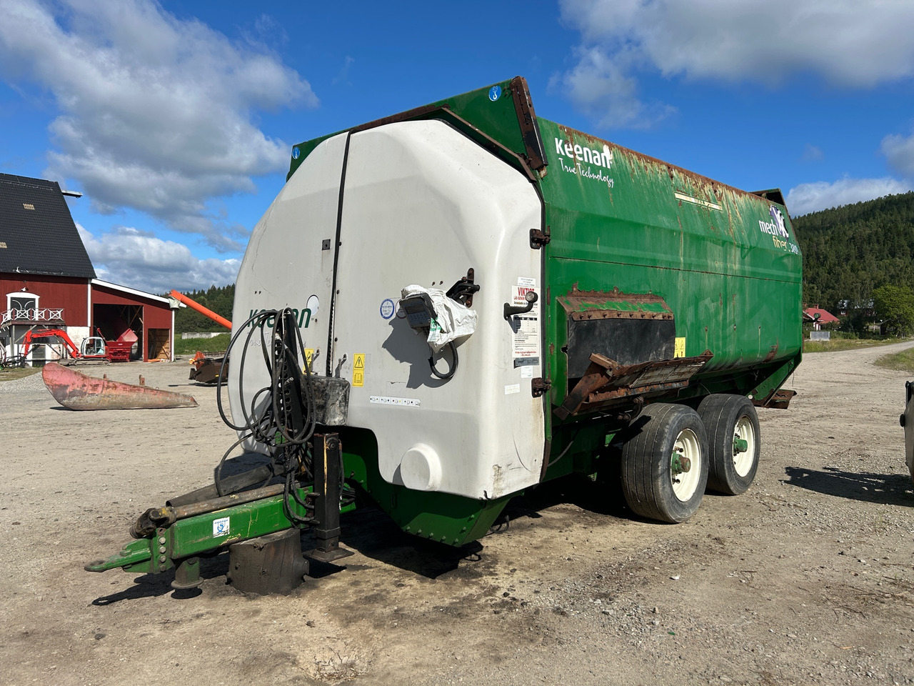 Keenan Mech fiber 380 - קרון נגרר חקלאי: תמונה 1 Keenan Mech fiber 380 - קרון נגרר חקלאי: תמונה 1