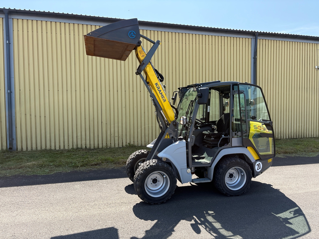 Kramer 5040 - מעמיס גלגלים: תמונה 1 Kramer 5040 - מעמיס גלגלים: תמונה 1