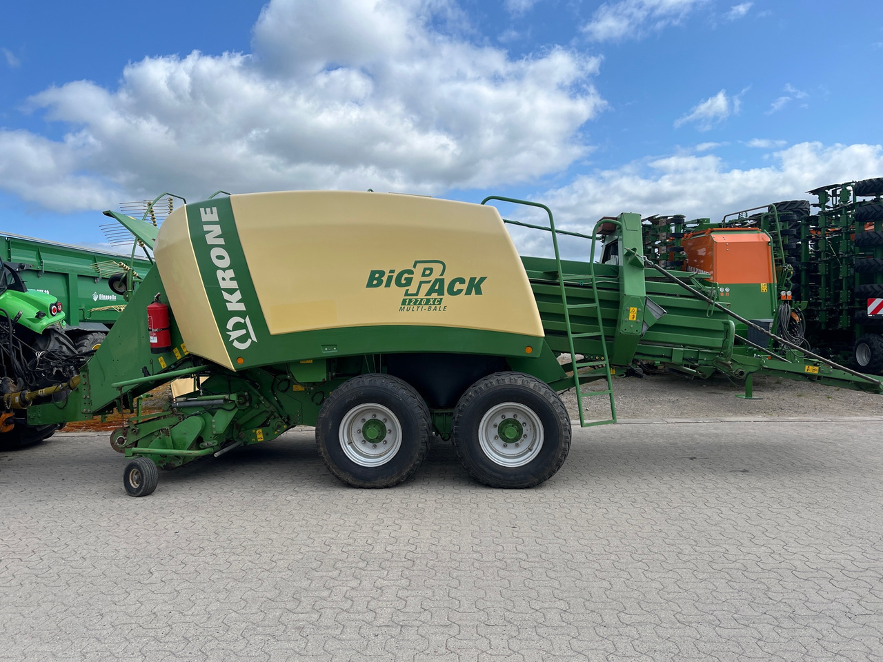 Krone Bigpack 1270XC - מכונת צרור עגולה: תמונה 1 Krone Bigpack 1270XC - מכונת צרור עגולה: תמונה 1