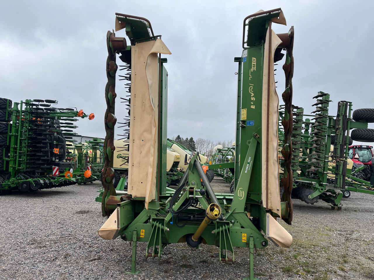 Krone Easy cut 9140 CV - מכסחת תבואה/ עשבים: תמונה 1 Krone Easy cut 9140 CV - מכסחת תבואה/ עשבים: תמונה 1