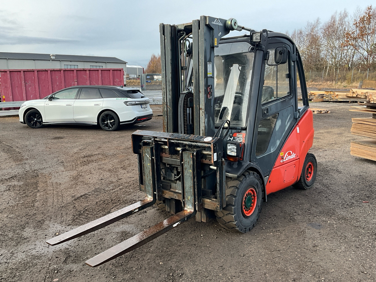 Linde H30D - ציוד לטיפול בחומרים: תמונה 1 Linde H30D - ציוד לטיפול בחומרים: תמונה 1