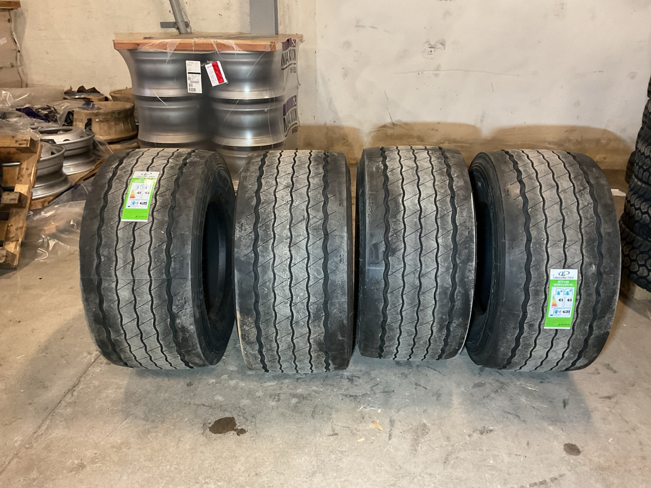 Linglong 435/50R19.5 - צמיג עבור קרון נגרר: תמונה 1 Linglong 435/50R19.5 - צמיג עבור קרון נגרר: תמונה 1