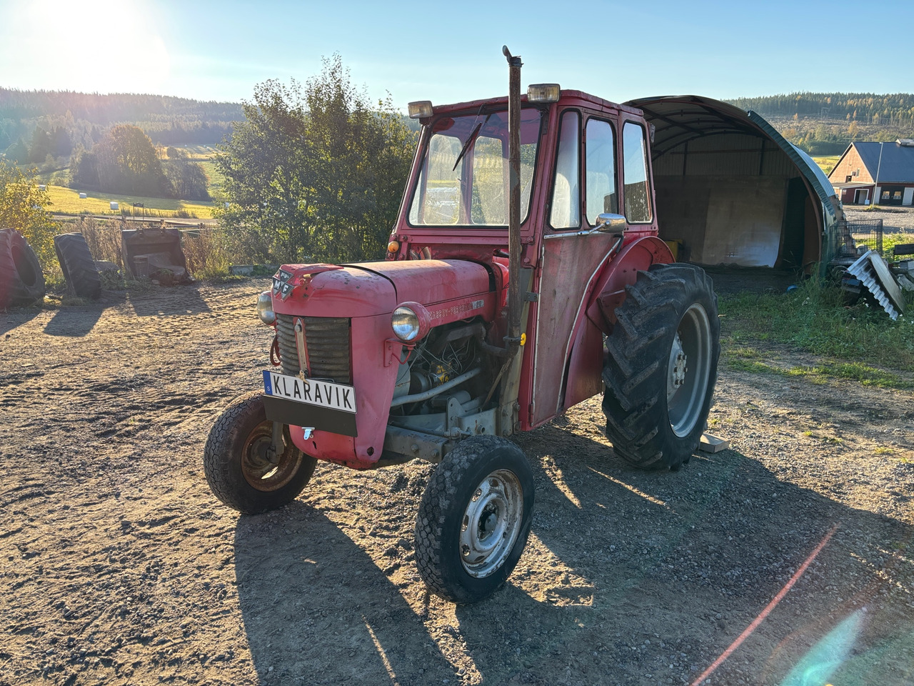 Massey Ferguson 25 - טרקטור חקלאי: תמונה 1 Massey Ferguson 25 - טרקטור חקלאי: תמונה 1