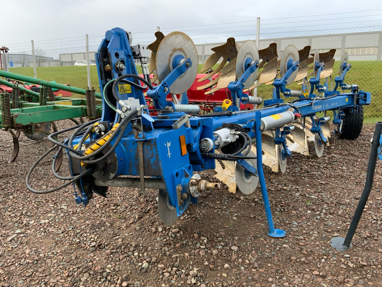 Överum DX 5975 H - מחרשה: תמונה 1 Överum DX 5975 H - מחרשה: תמונה 1