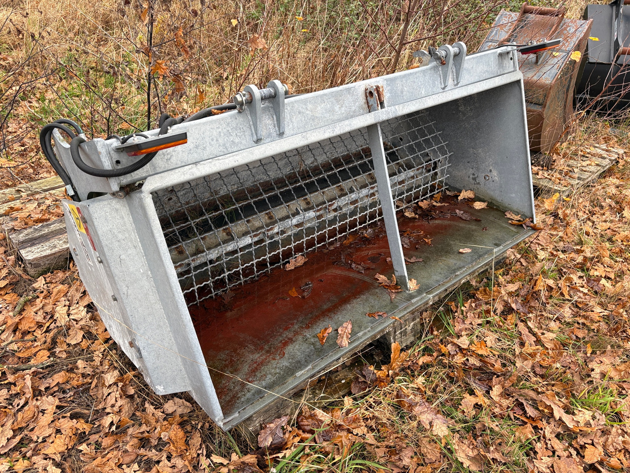 Siringe SP500 - מפזר חול/ מלח: תמונה 1 Siringe SP500 - מפזר חול/ מלח: תמונה 1