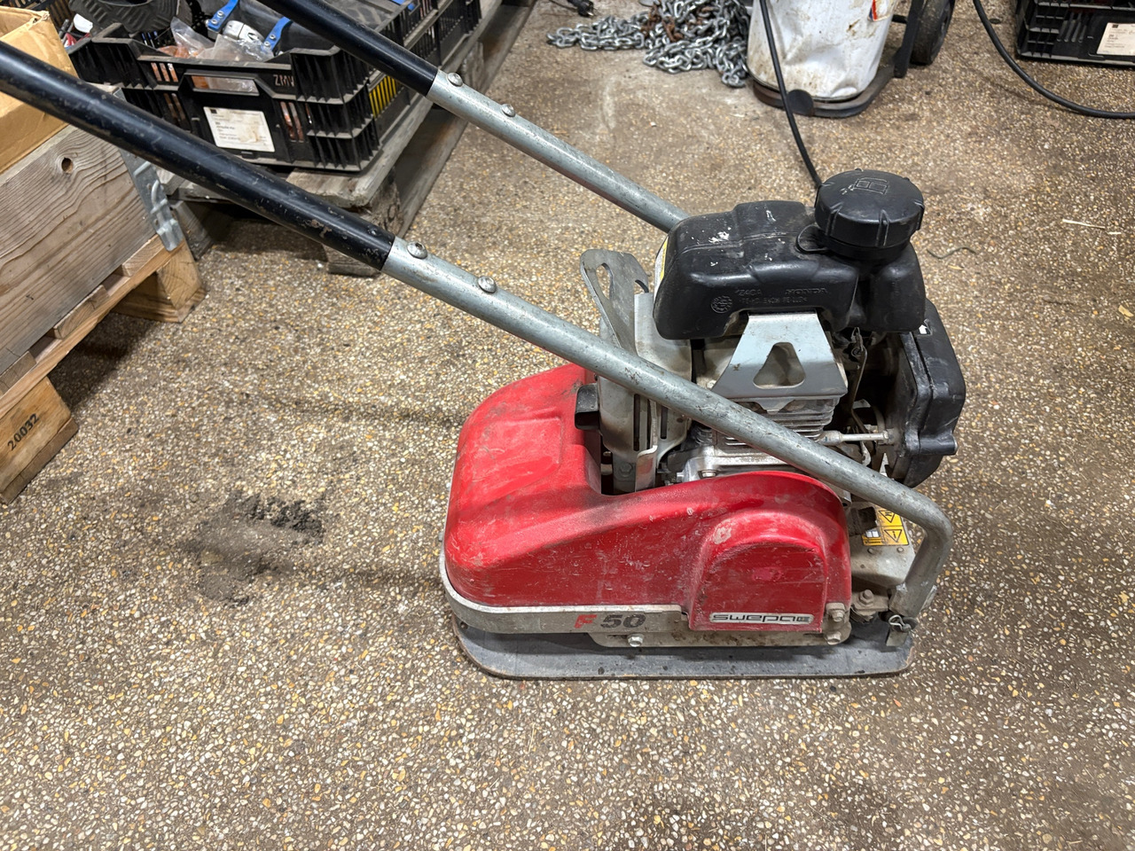 Swepac F50 - לוח רטט: תמונה 1 Swepac F50 - לוח רטט: תמונה 1