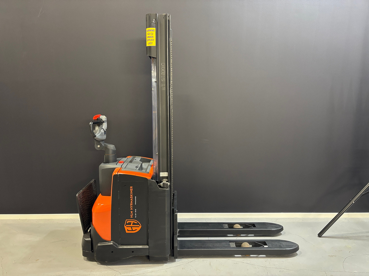 Toyota SWE120 - ציוד לטיפול בחומרים: תמונה 1 Toyota SWE120 - ציוד לטיפול בחומרים: תמונה 1