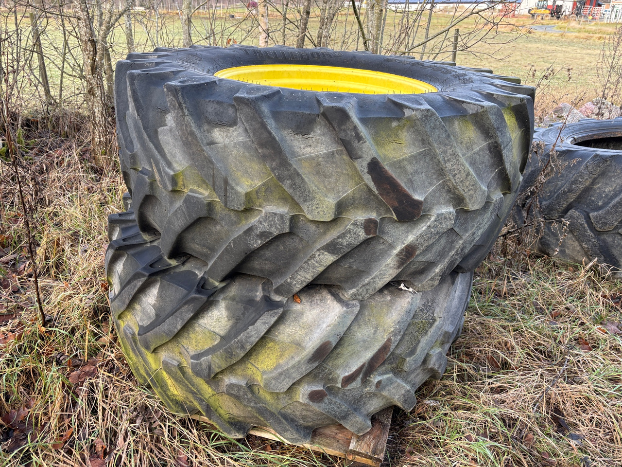 Trelleborg 540/65R28 - צמיג עבור מכונת בנייה: תמונה 1 Trelleborg 540/65R28 - צמיג עבור מכונת בנייה: תמונה 1