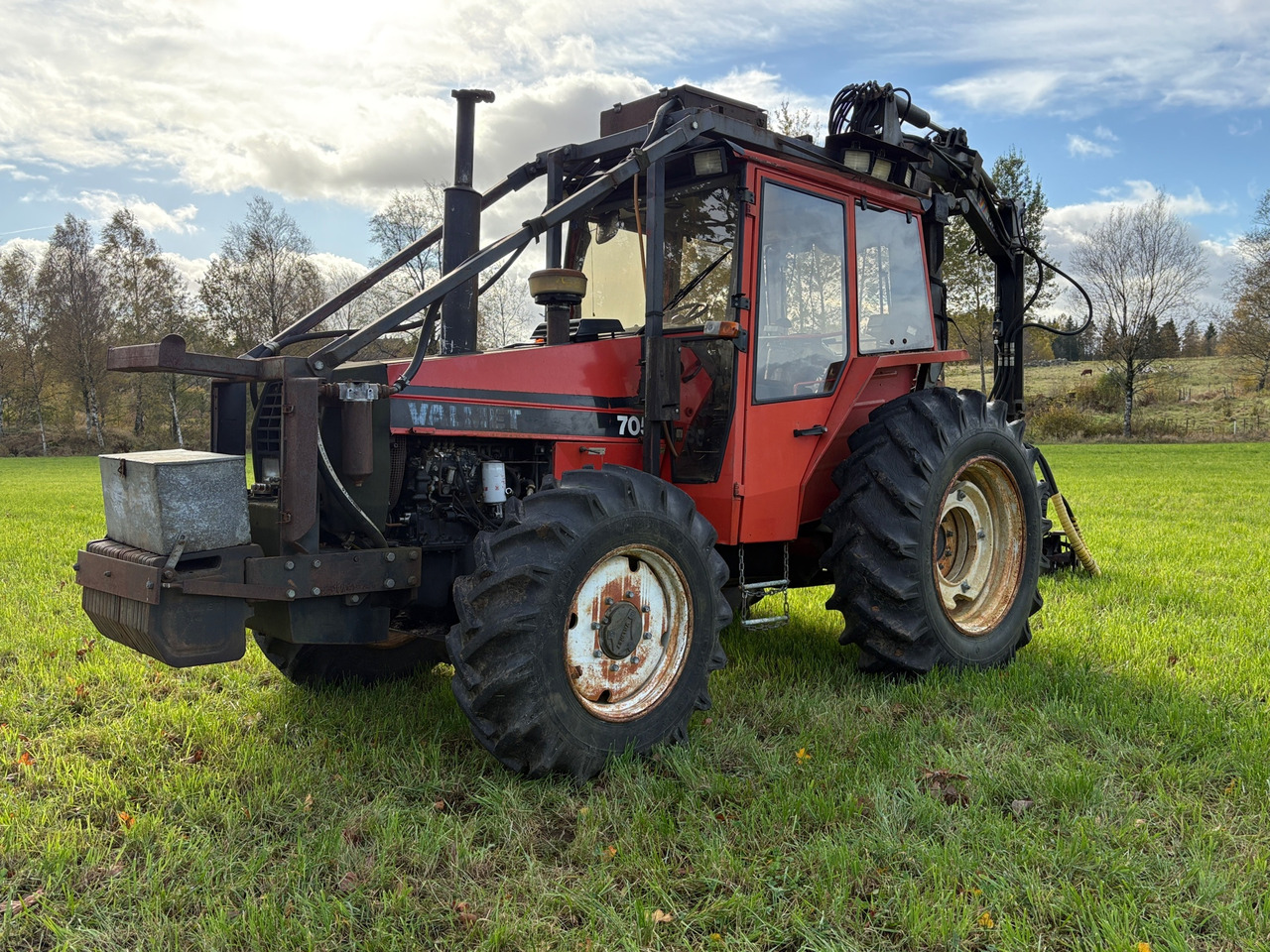 Valmet 705 - טרקטור חקלאי: תמונה 1 Valmet 705 - טרקטור חקלאי: תמונה 1