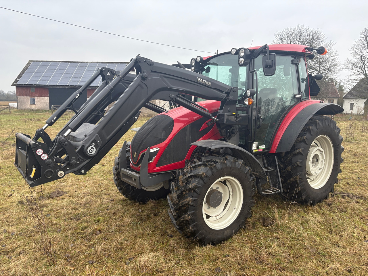 Valtra A95 HiTech - טרקטור חקלאי: תמונה 1 Valtra A95 HiTech - טרקטור חקלאי: תמונה 1