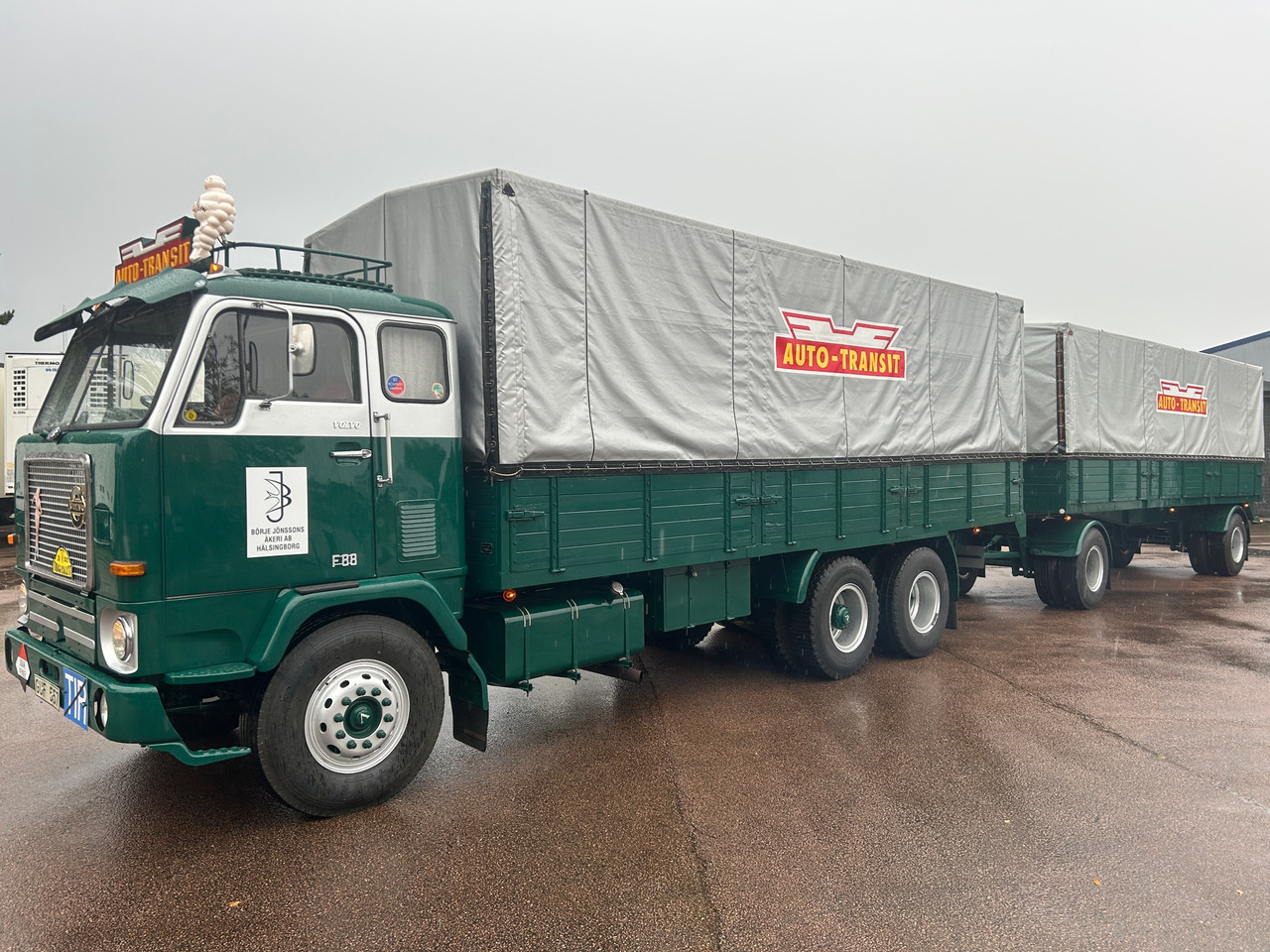 Volvo FB 88 - משאית וילונות צד: תמונה 1 Volvo FB 88 - משאית וילונות צד: תמונה 1