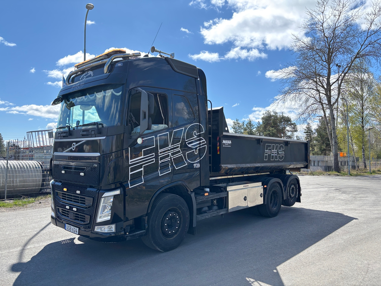 Volvo FH 6x2 - משאית הרמת וו: תמונה 1 Volvo FH 6x2 - משאית הרמת וו: תמונה 1