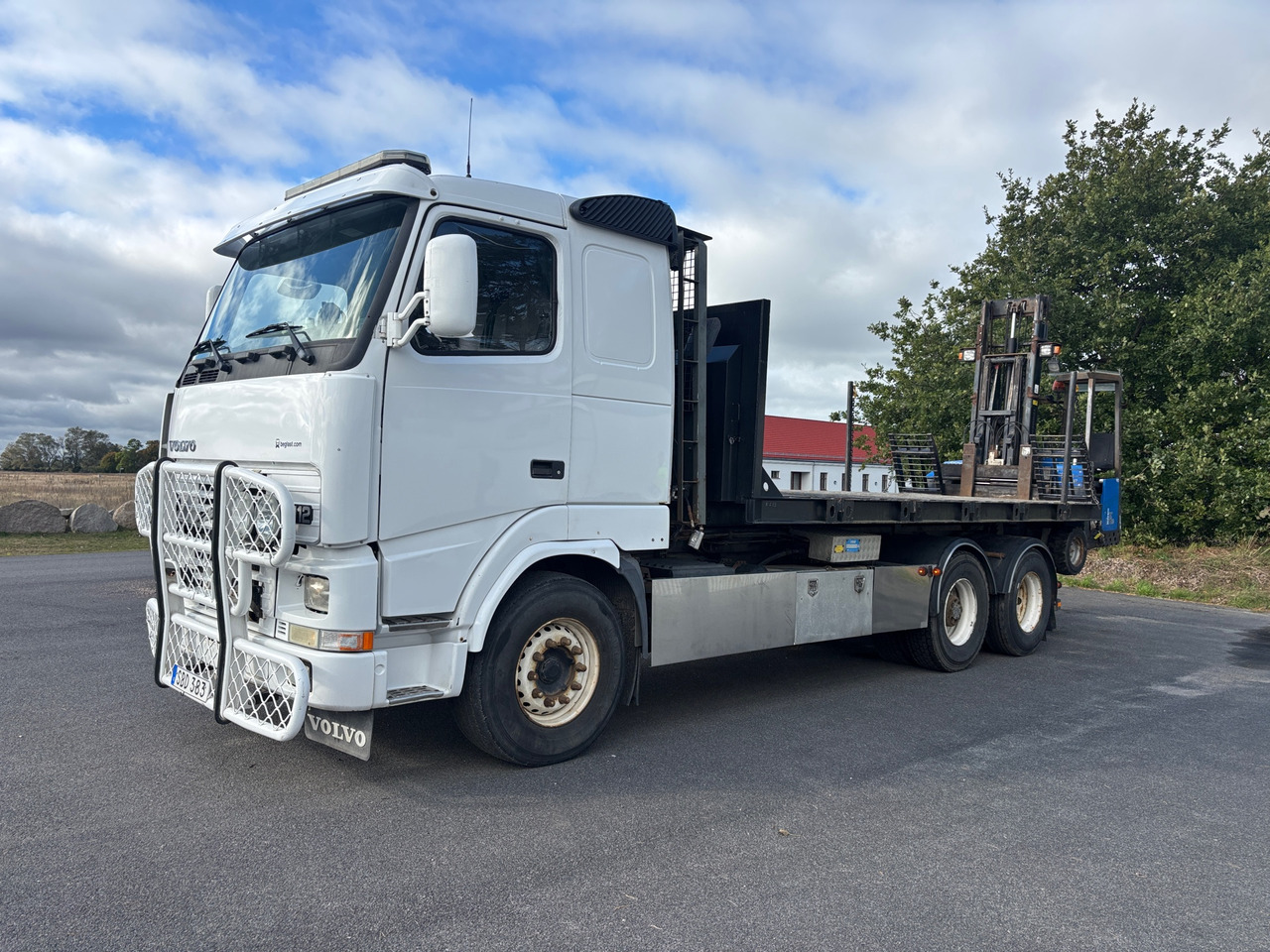 Volvo FH12 - משאית הרמת וו: תמונה 1 Volvo FH12 - משאית הרמת וו: תמונה 1
