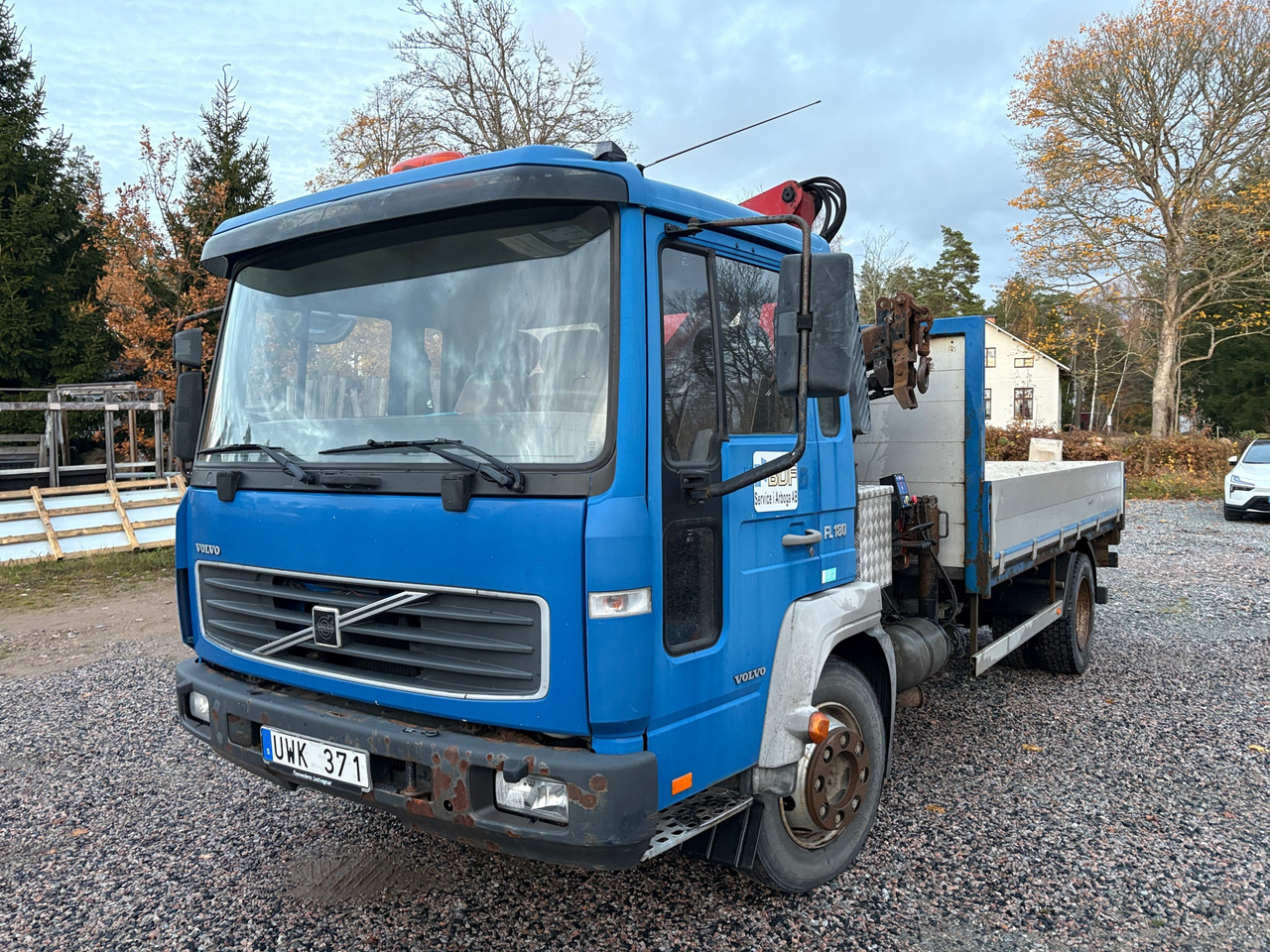 Volvo FL 180 - משאית מנוף: תמונה 1 Volvo FL 180 - משאית מנוף: תמונה 1