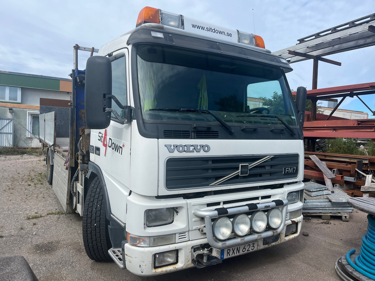 Volvo FM7 4X2 - משאית מנוף: תמונה 1 Volvo FM7 4X2 - משאית מנוף: תמונה 1