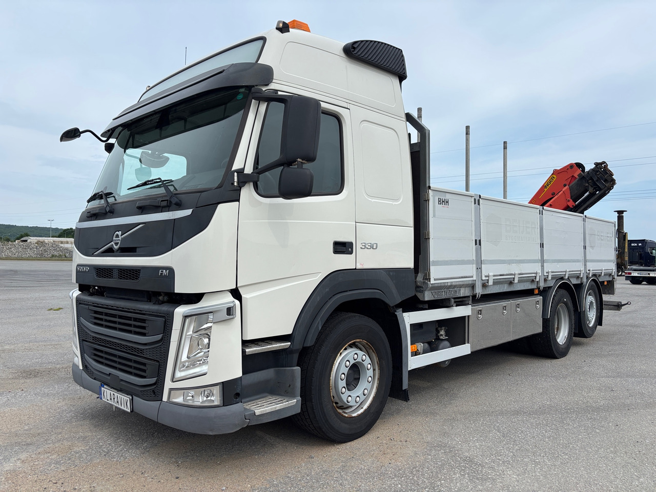 Volvo Fm330 - משאית מנוף: תמונה 1 Volvo Fm330 - משאית מנוף: תמונה 1