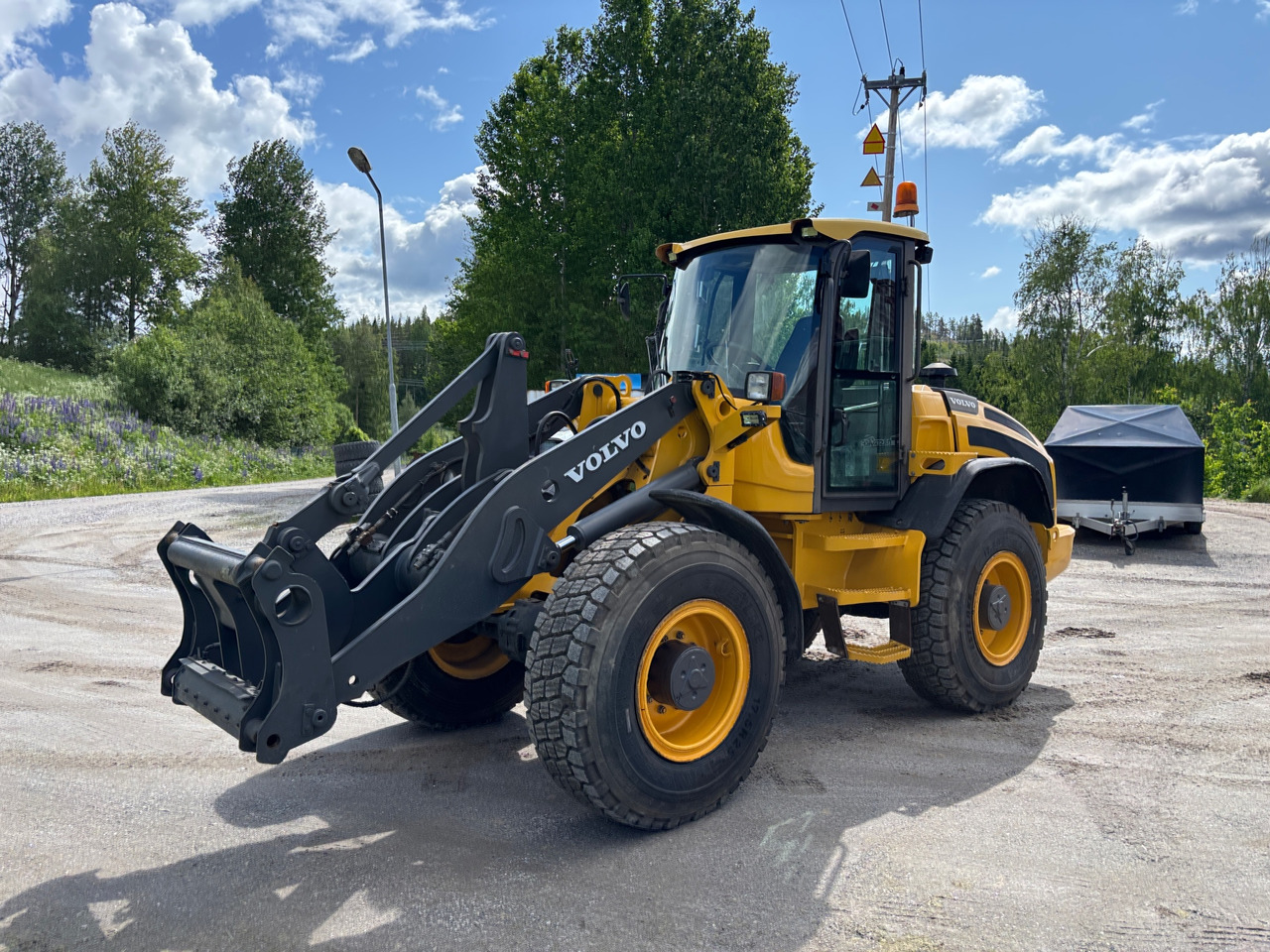 Volvo L50F - מעמיס גלגלים: תמונה 1 Volvo L50F - מעמיס גלגלים: תמונה 1