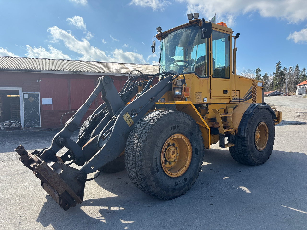 Volvo L70D - מעמיס גלגלים: תמונה 1 Volvo L70D - מעמיס גלגלים: תמונה 1