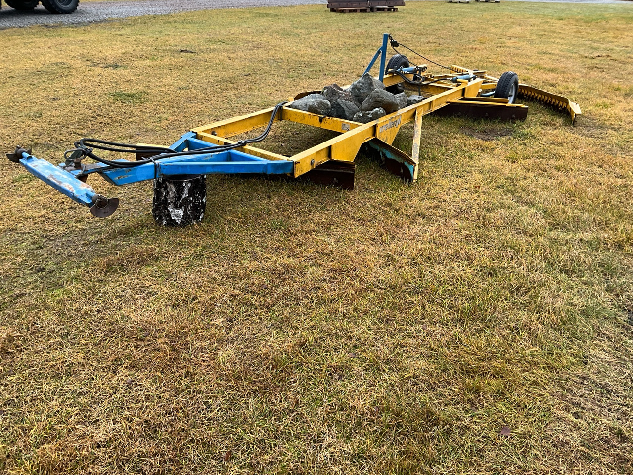 Vreten V3-220 - ציוד בנייה: תמונה 1 Vreten V3-220 - ציוד בנייה: תמונה 1