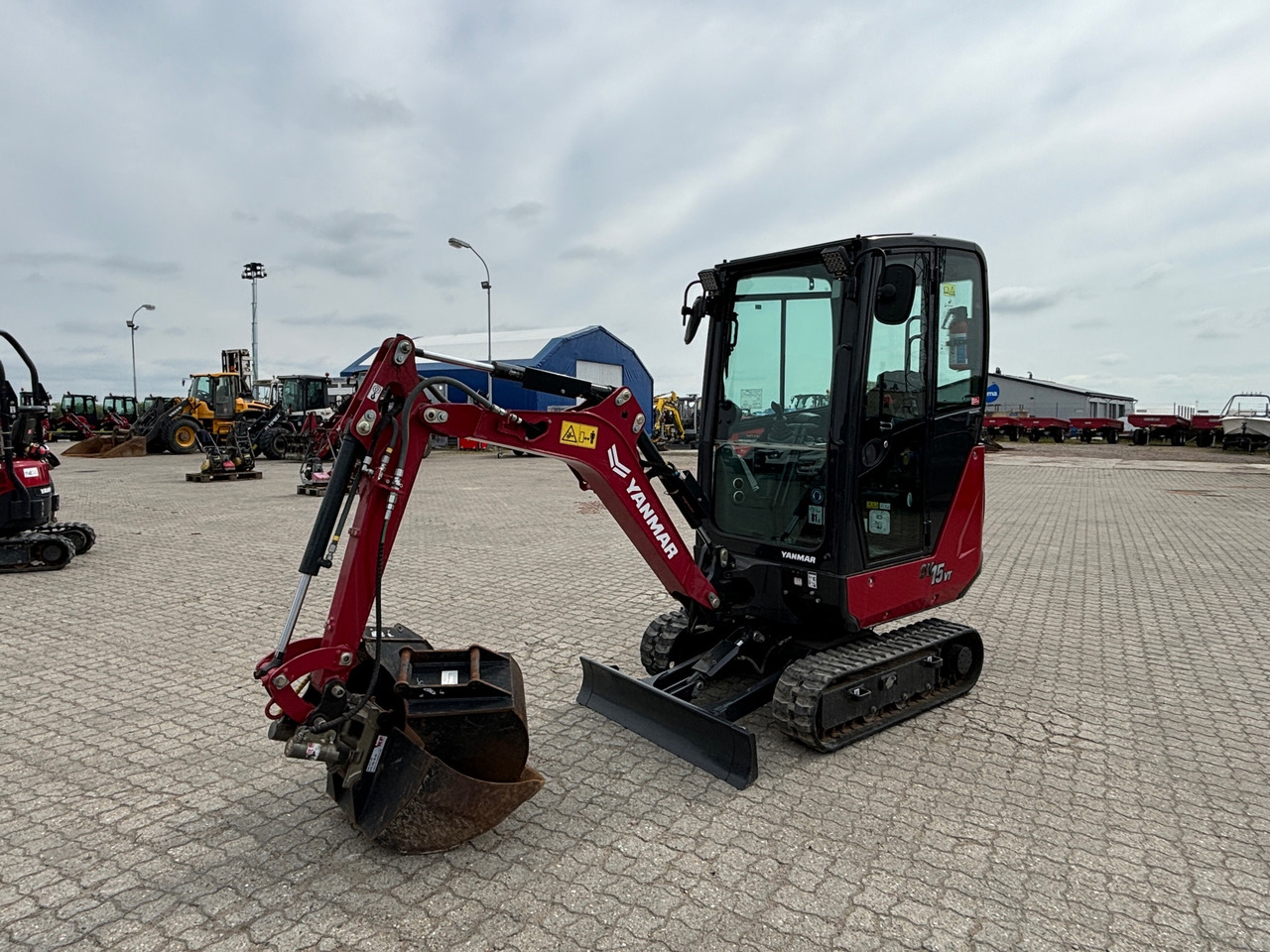 Yanmar SV15VT - מחפר: תמונה 1 Yanmar SV15VT - מחפר: תמונה 1