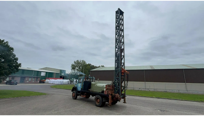 Bomag Iveco magirus 160D15 4x4 Bomag B300 Bohrgerat Drilling machine - אסדת קידוח: תמונה 4 Bomag Iveco magirus 160D15 4x4 Bomag B300 Bohrgerat Drilling machine - אסדת קידוח: תמונה 4