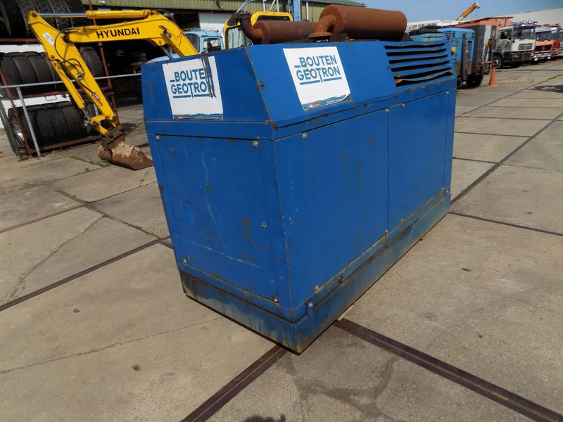 Bredenoord Bredenoord BRDE 60 KVA deutz F6L 913 - ערכת גנרטורים: תמונה 4 Bredenoord Bredenoord BRDE 60 KVA deutz F6L 913 - ערכת גנרטורים: תמונה 4