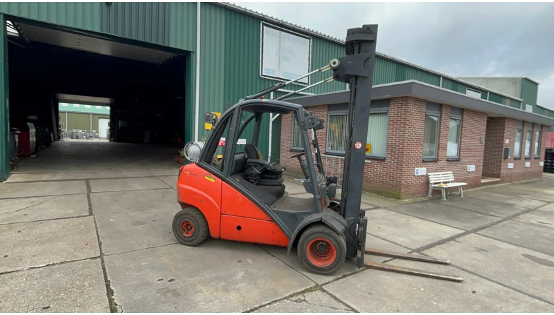 Linde H35T Linde H35 T - מלגזת LPG: תמונה 1 Linde H35T Linde H35 T - מלגזת LPG: תמונה 1