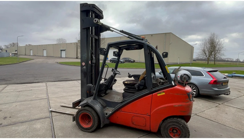 Linde H35T Linde H35 T - מלגזת LPG: תמונה 2 Linde H35T Linde H35 T - מלגזת LPG: תמונה 2