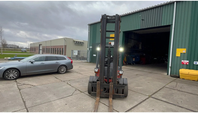 Linde H35T Linde H35 T - מלגזת LPG: תמונה 3 Linde H35T Linde H35 T - מלגזת LPG: תמונה 3