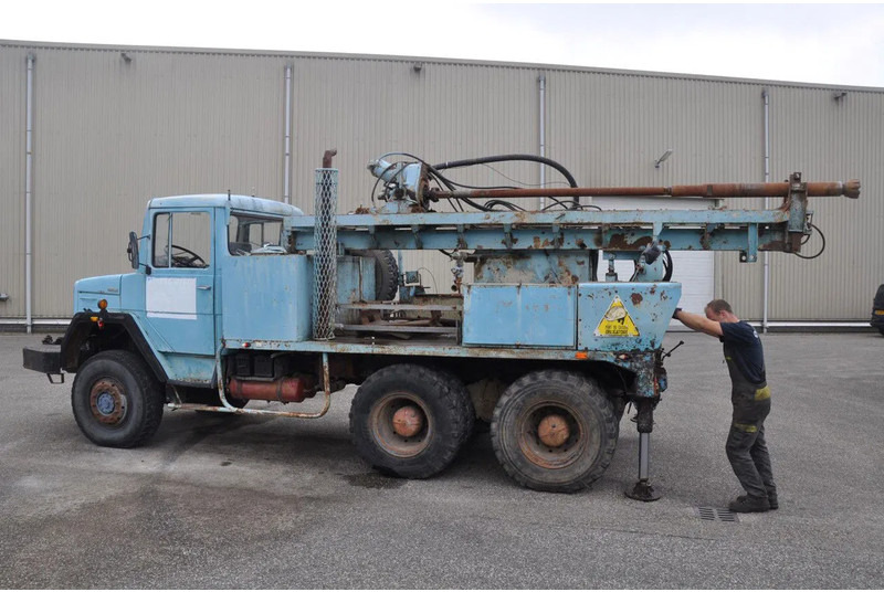 Magirus Deutz iveco Bonne esperance / atlas copco - אסדת קידוח: תמונה 3 Magirus Deutz iveco Bonne esperance / atlas copco - אסדת קידוח: תמונה 3