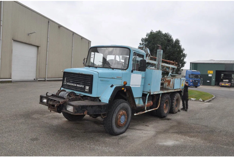 Magirus Deutz iveco Bonne esperance / atlas copco - אסדת קידוח: תמונה 1 Magirus Deutz iveco Bonne esperance / atlas copco - אסדת קידוח: תמונה 1