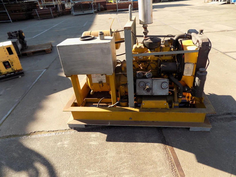Perkins compressor - מדחס אוויר: תמונה 4 Perkins compressor - מדחס אוויר: תמונה 4