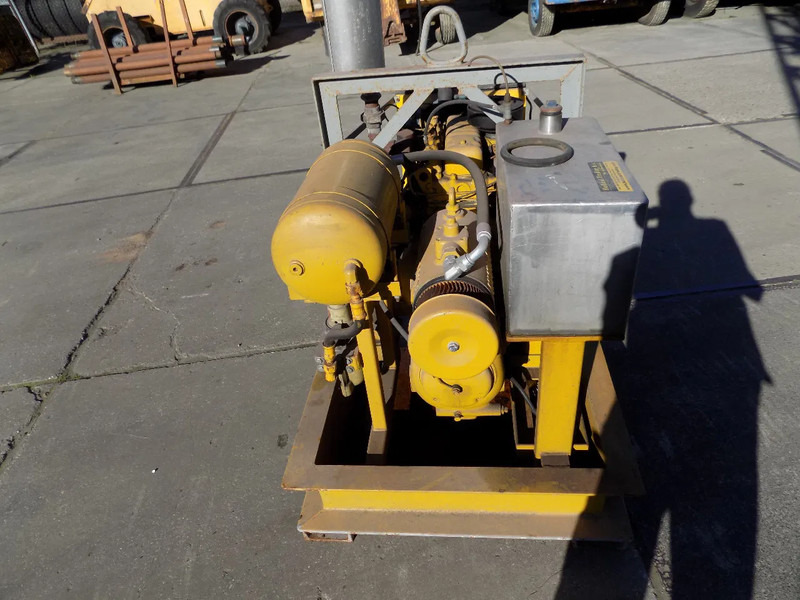 Perkins compressor - מדחס אוויר: תמונה 2 Perkins compressor - מדחס אוויר: תמונה 2