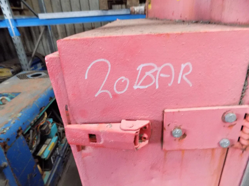 Scania compressor 20 bar scania compressor 20 bar met generator - מדחס אוויר: תמונה 4 Scania compressor 20 bar scania compressor 20 bar met generator - מדחס אוויר: תמונה 4