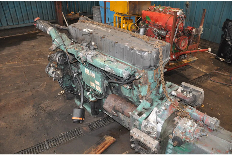 Volvo D12A 380 D12A 380 pk - מנוע: תמונה 4 Volvo D12A 380 D12A 380 pk - מנוע: תמונה 4