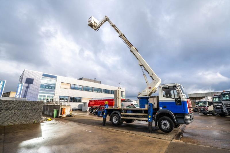 הַחכָּרָה Iveco 130E18 + COMET 165 TA Iveco 130E18 + COMET 165 TA: תמונה 6