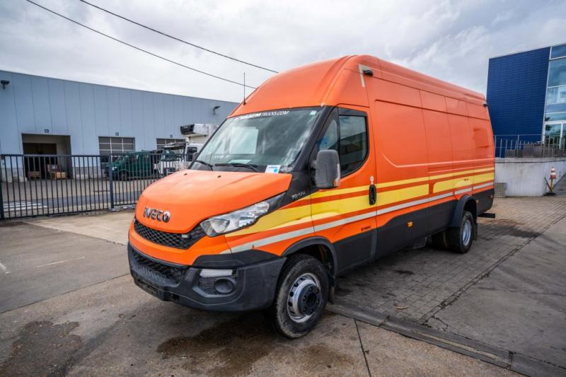 Iveco DAILY 70C170 +Dhollandia - כלי רכב מסחרי עם לוח: תמונה 1 Iveco DAILY 70C170 +Dhollandia - כלי רכב מסחרי עם לוח: תמונה 1