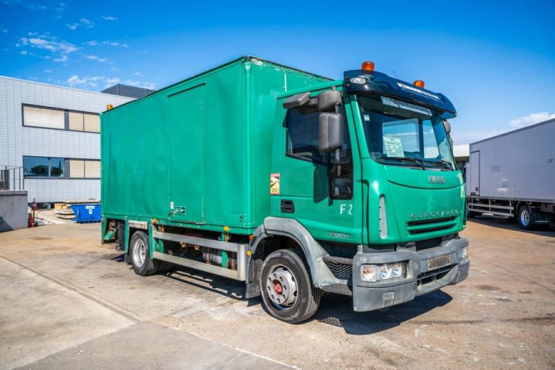 Iveco EUROCARGO 120E18 - משאית תיבה: תמונה 2 Iveco EUROCARGO 120E18 - משאית תיבה: תמונה 2