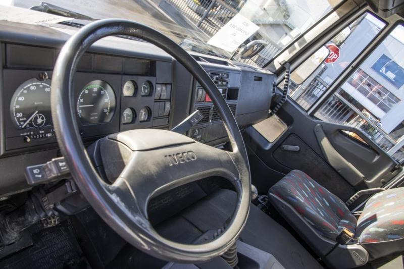 משאית הרמת וו Iveco EUROCARGO 130E18: תמונה 7