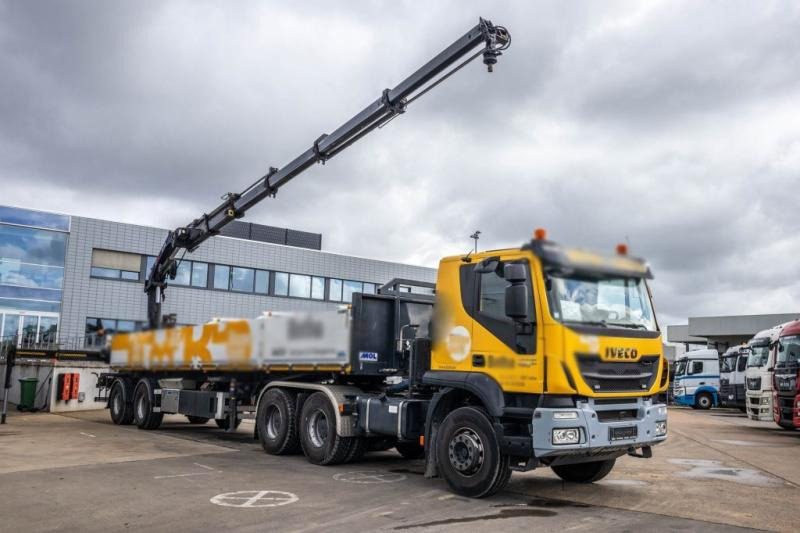 Iveco TRAKKER 450-6X4-BIG AXLES - משאית צד נופל/ שטוחה, משאית מנוף: תמונה 2 Iveco TRAKKER 450-6X4-BIG AXLES - משאית צד נופל/ שטוחה, משאית מנוף: תמונה 2